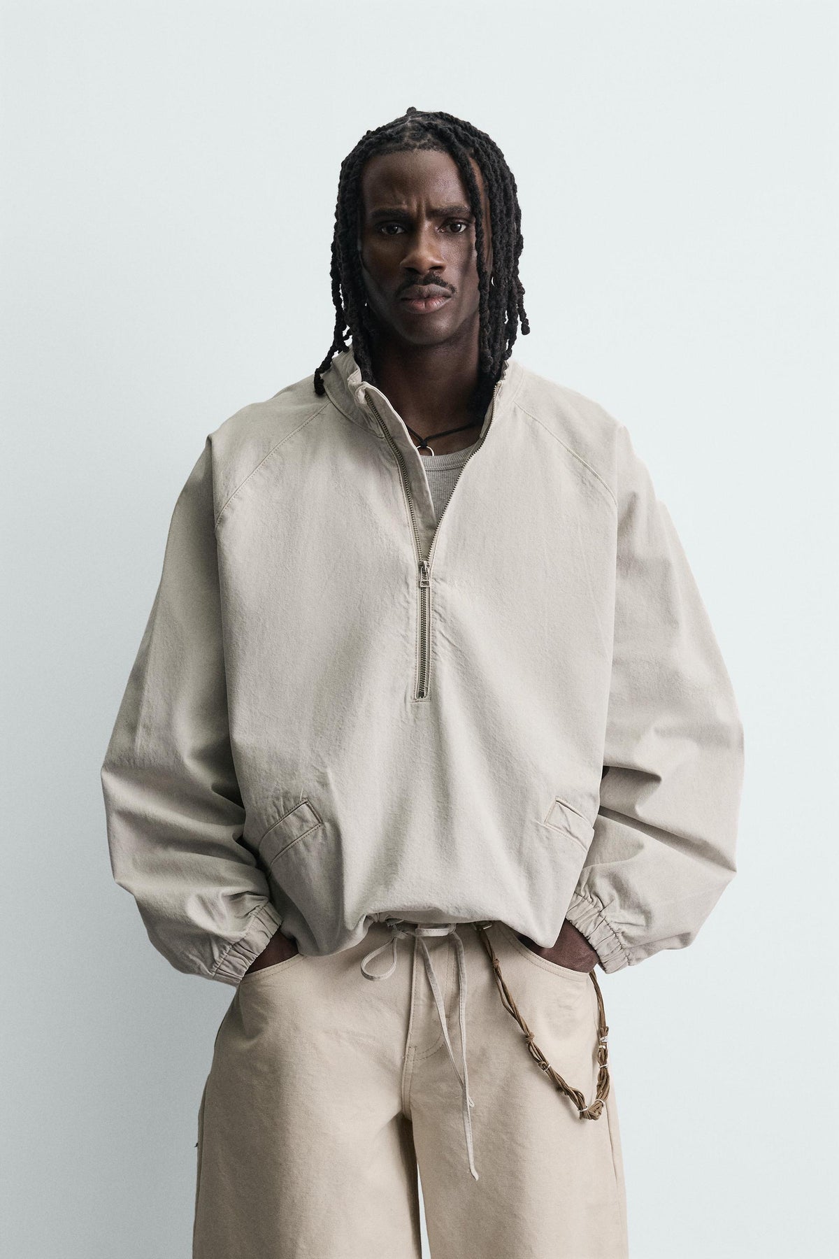 Sweatshirt mit Reißverschlusstasche