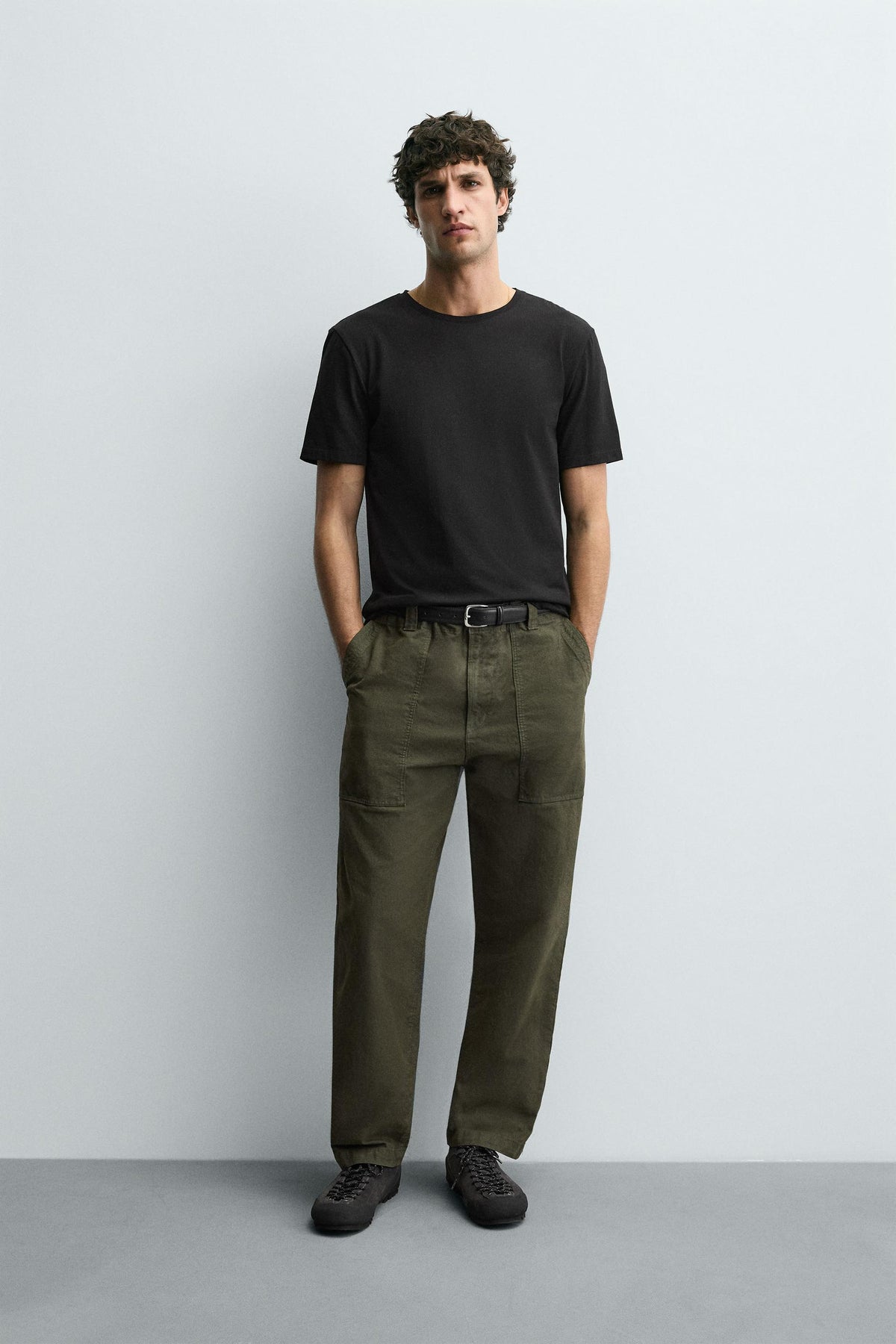BASIC SLIM FIT T-SHIRT - Image 1