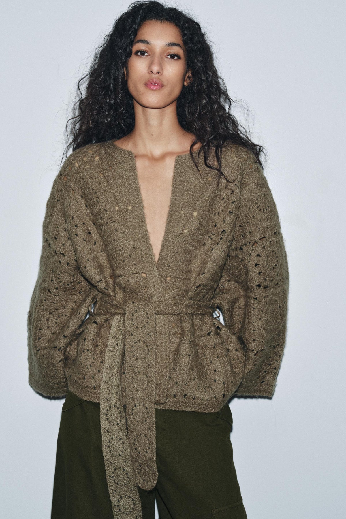 Strickjacke mit Gürtel