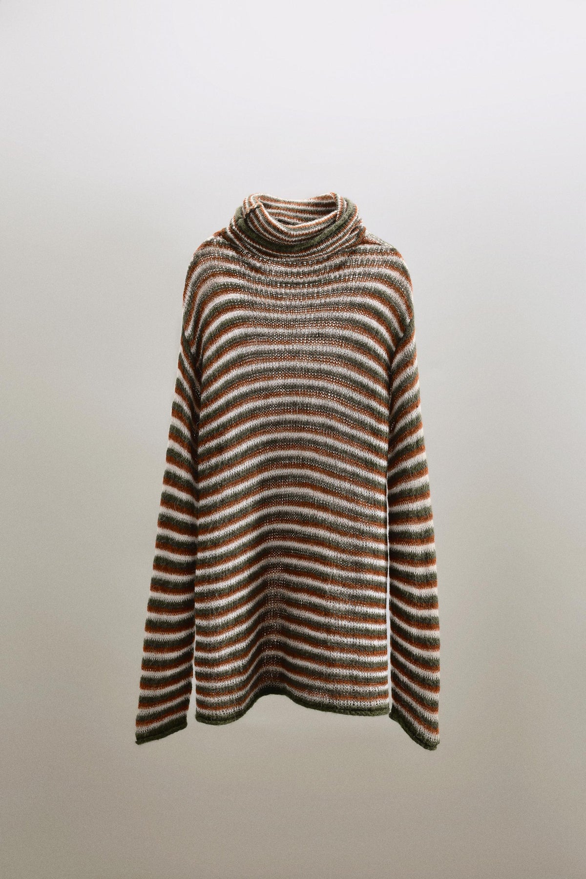 Gestreifter Strickpullover