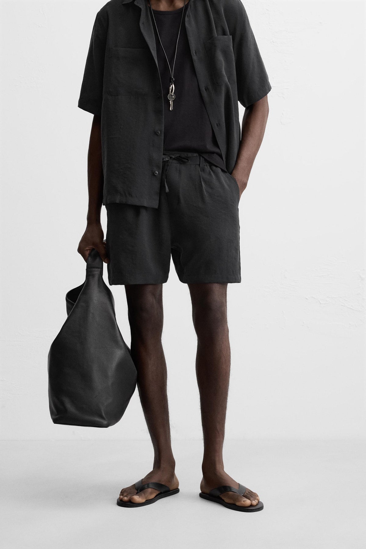 SHORT REGULAR FIT BERMUDA SHORTS - Image 2