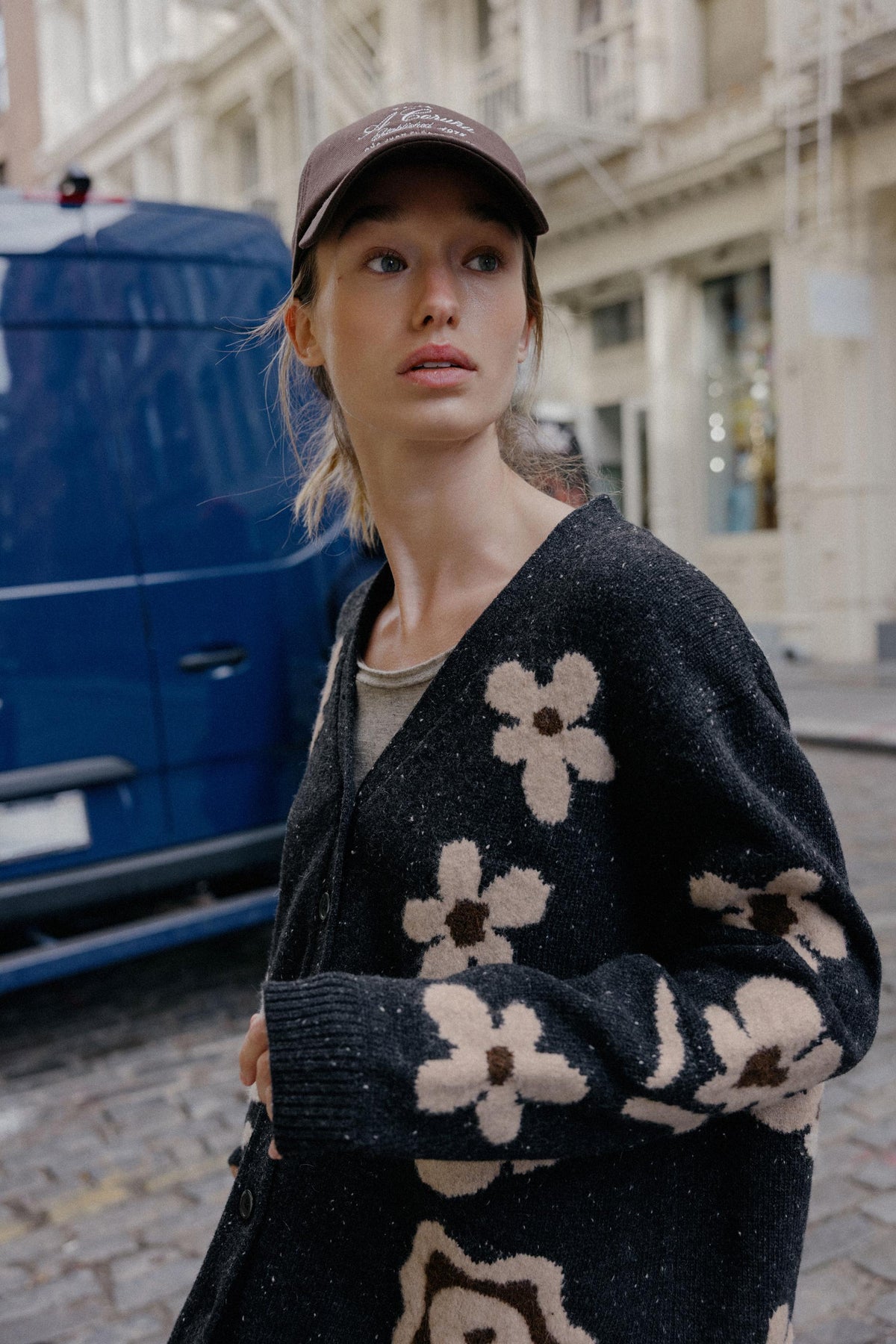 Cardigan mit floralem Jacquardmuster