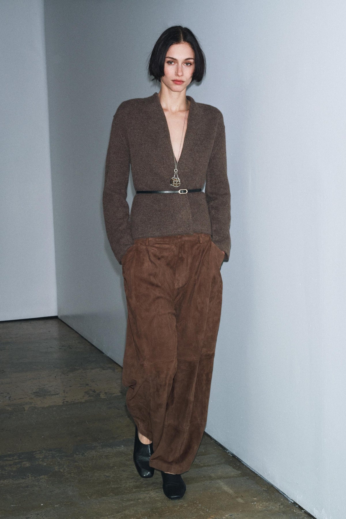 Wollstrickjacke mit Gürtel