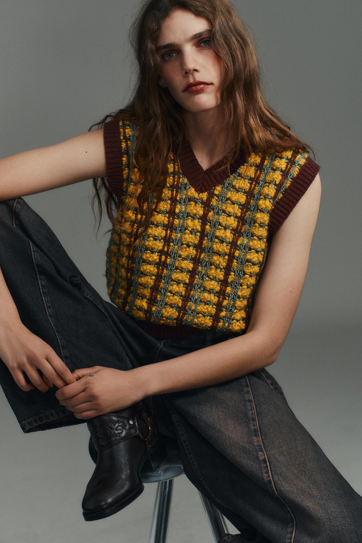 TEXTURED KNIT WAISTCOAT - Image 2