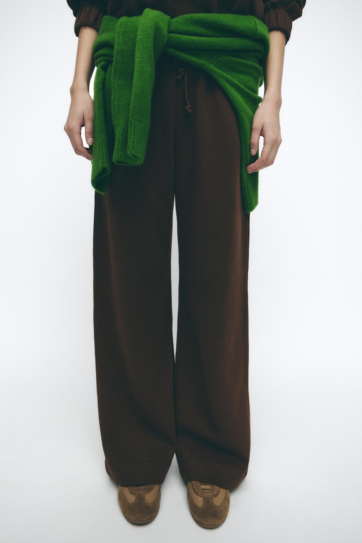 STRAIGHT-LEG TROUSERS