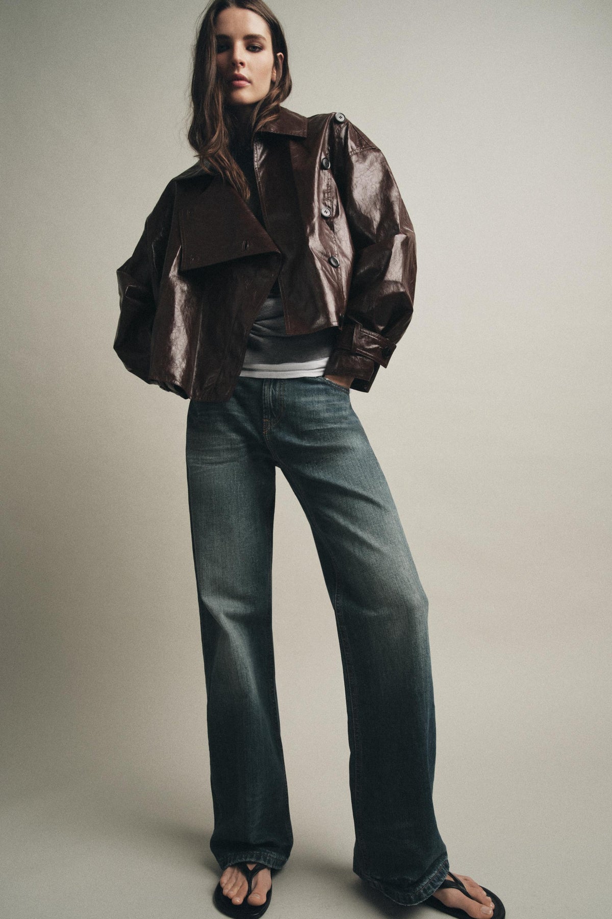 GLÄNZENDE JACKE