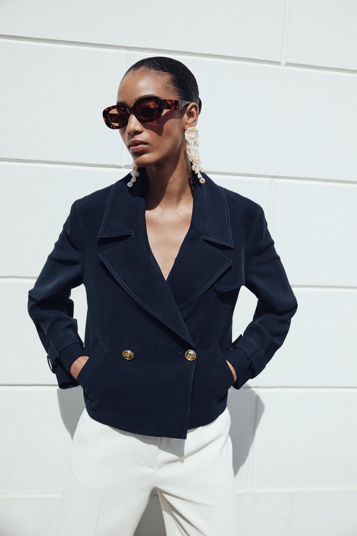 DOUBLE-BREASTED SHORT JACKET - Image 2