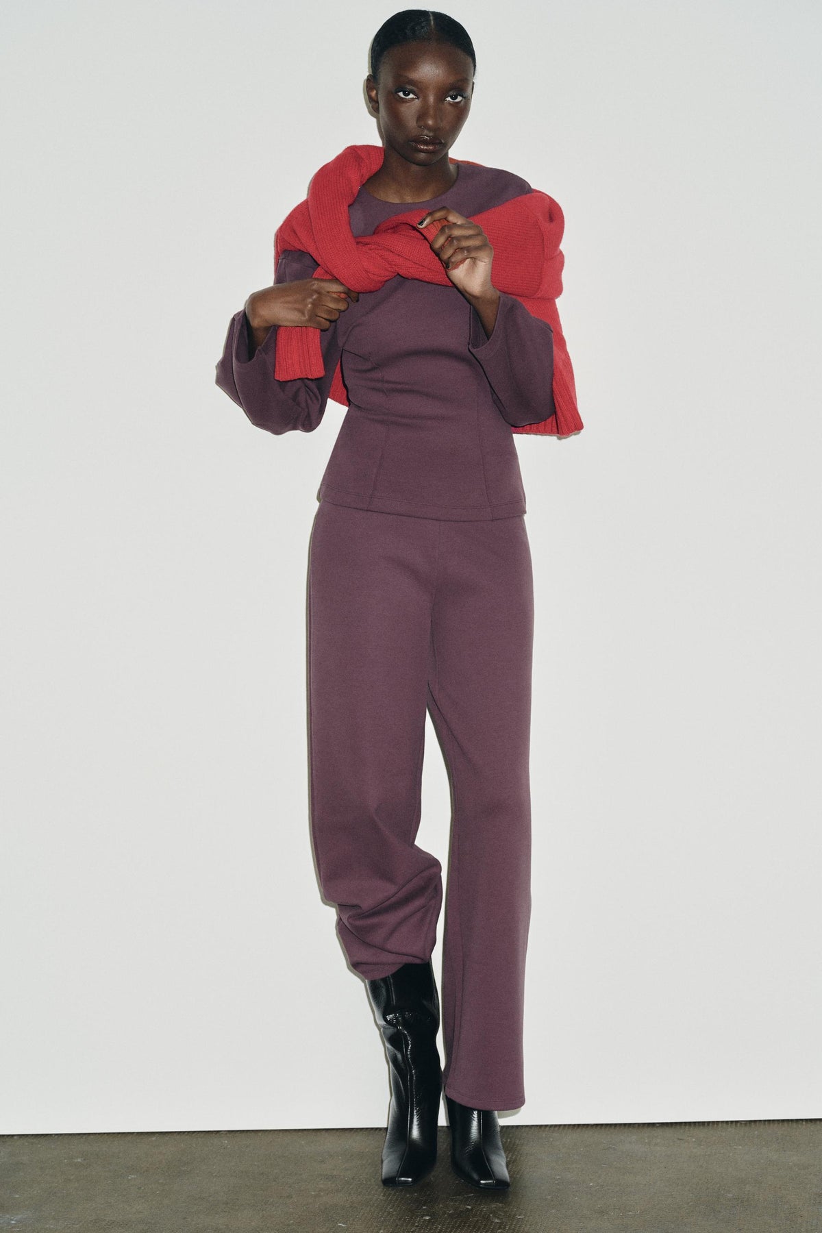 WIDE-LEG TROUSERS