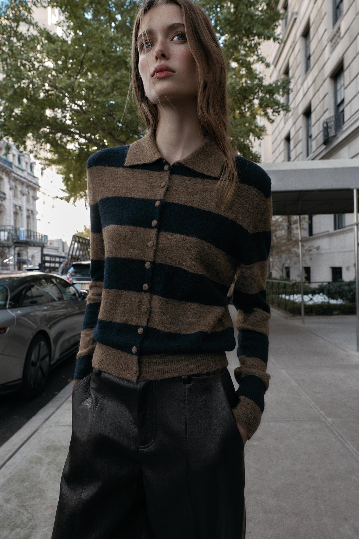 Gestreifter Strickcardigan