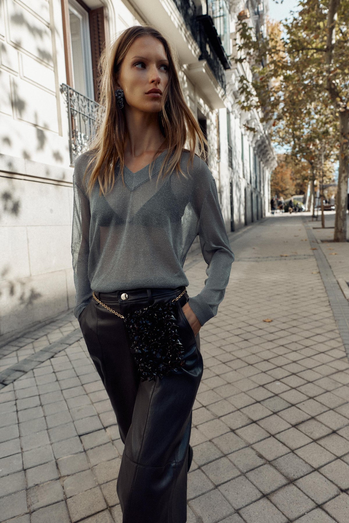 METALLIC THREAD KNIT JUMPER