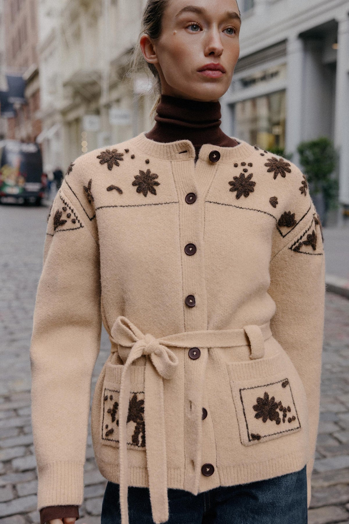 Bestickter Woll-Alpaka-Cardigan