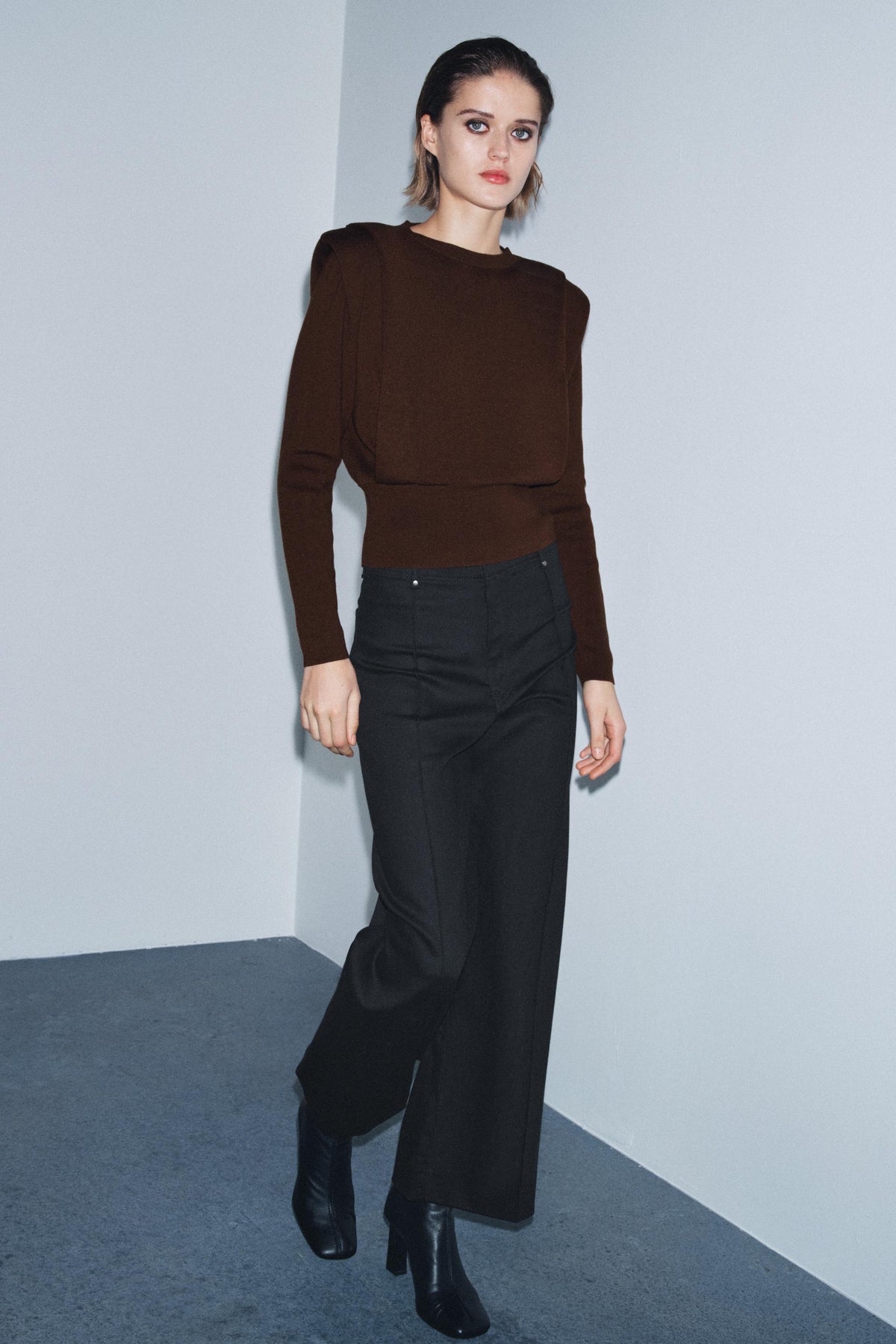KNIT JUMPER WITH PADS