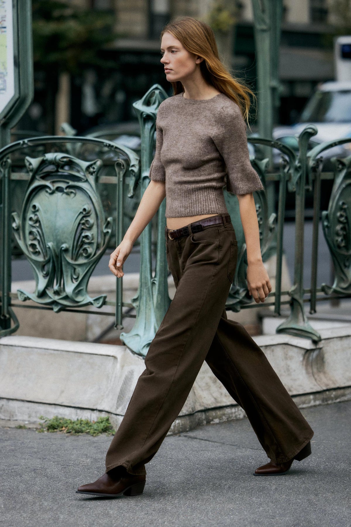 Strickpullover mit offenem Rücken