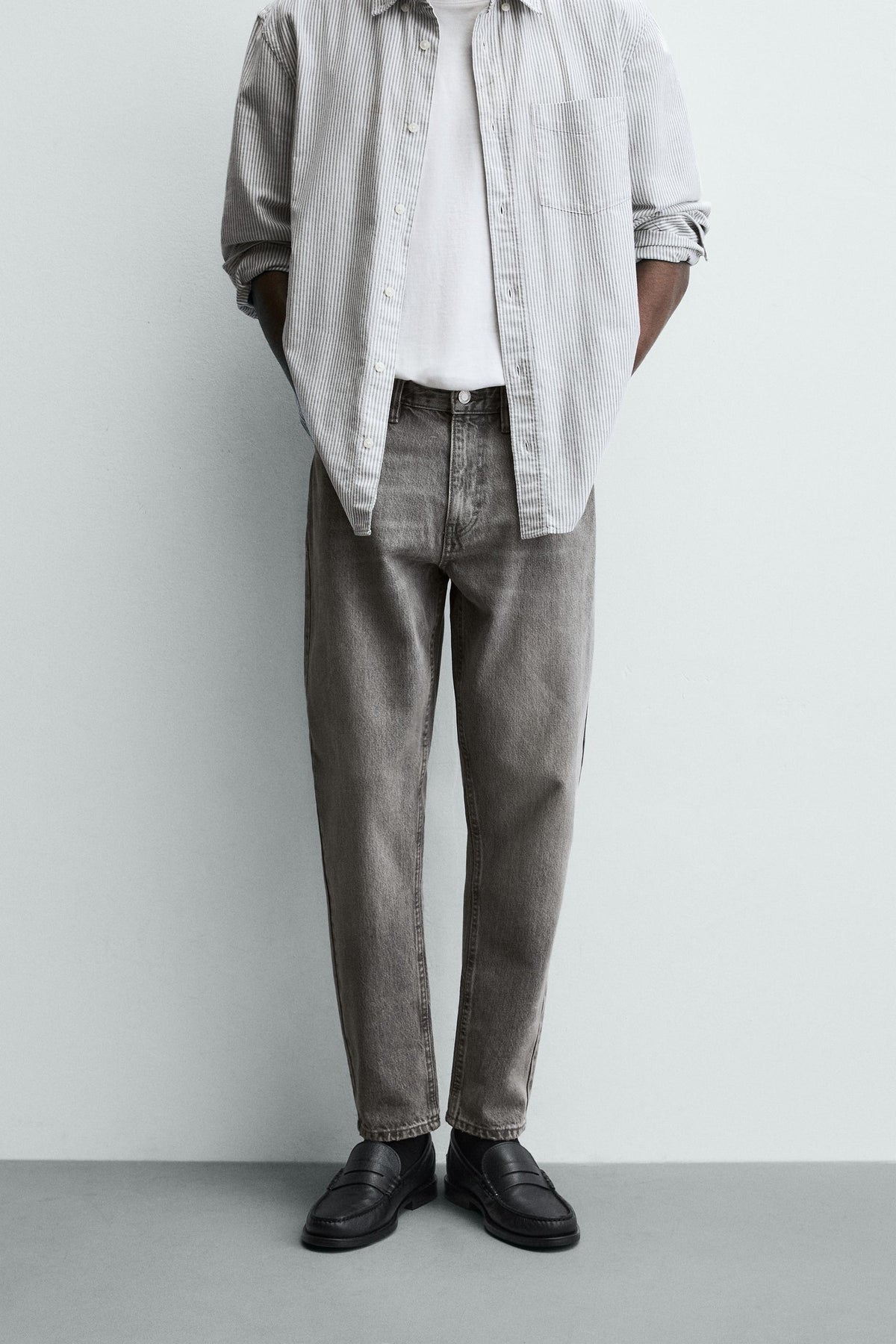 Schmal zulaufende Jeans