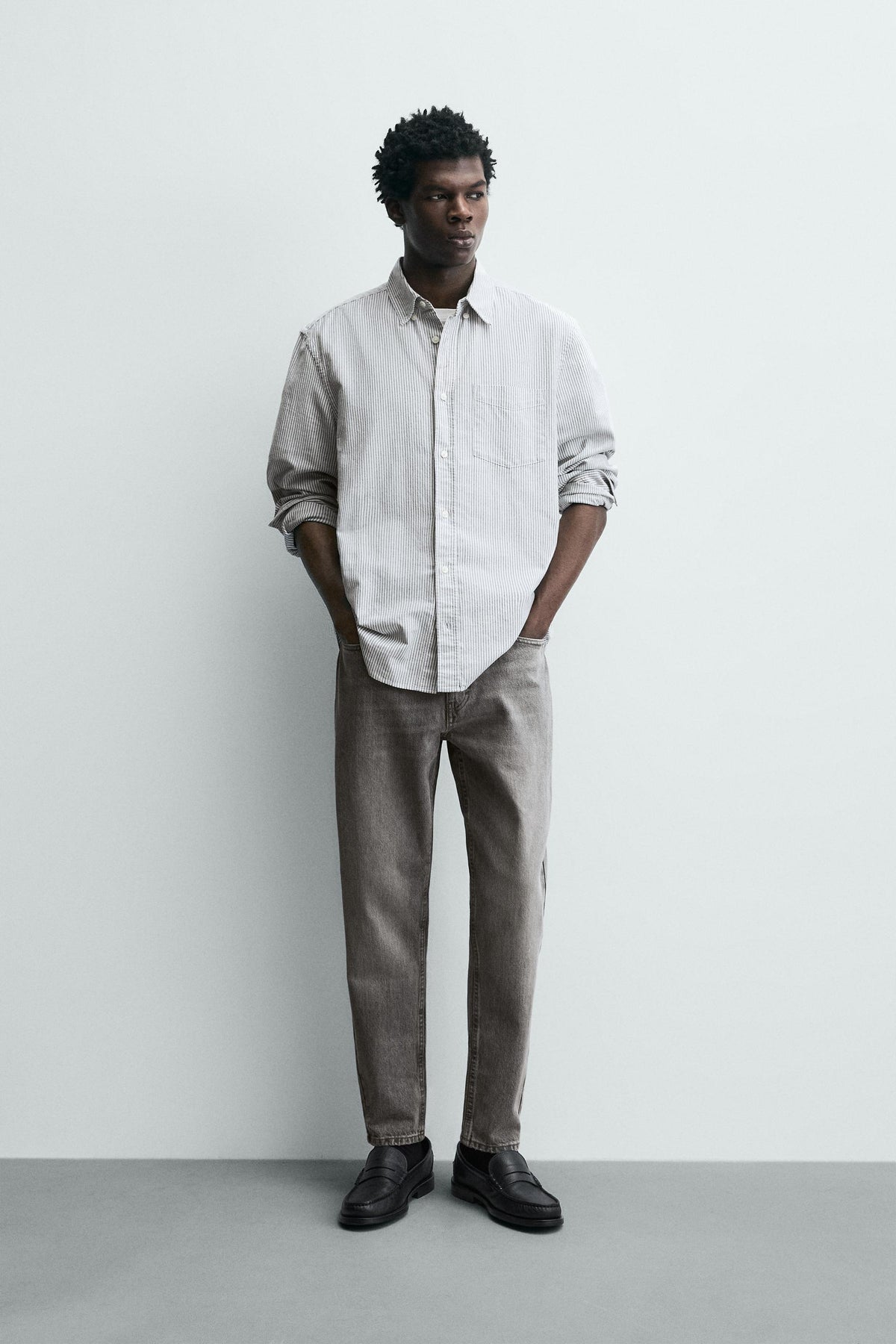 Schmal zulaufende Jeans