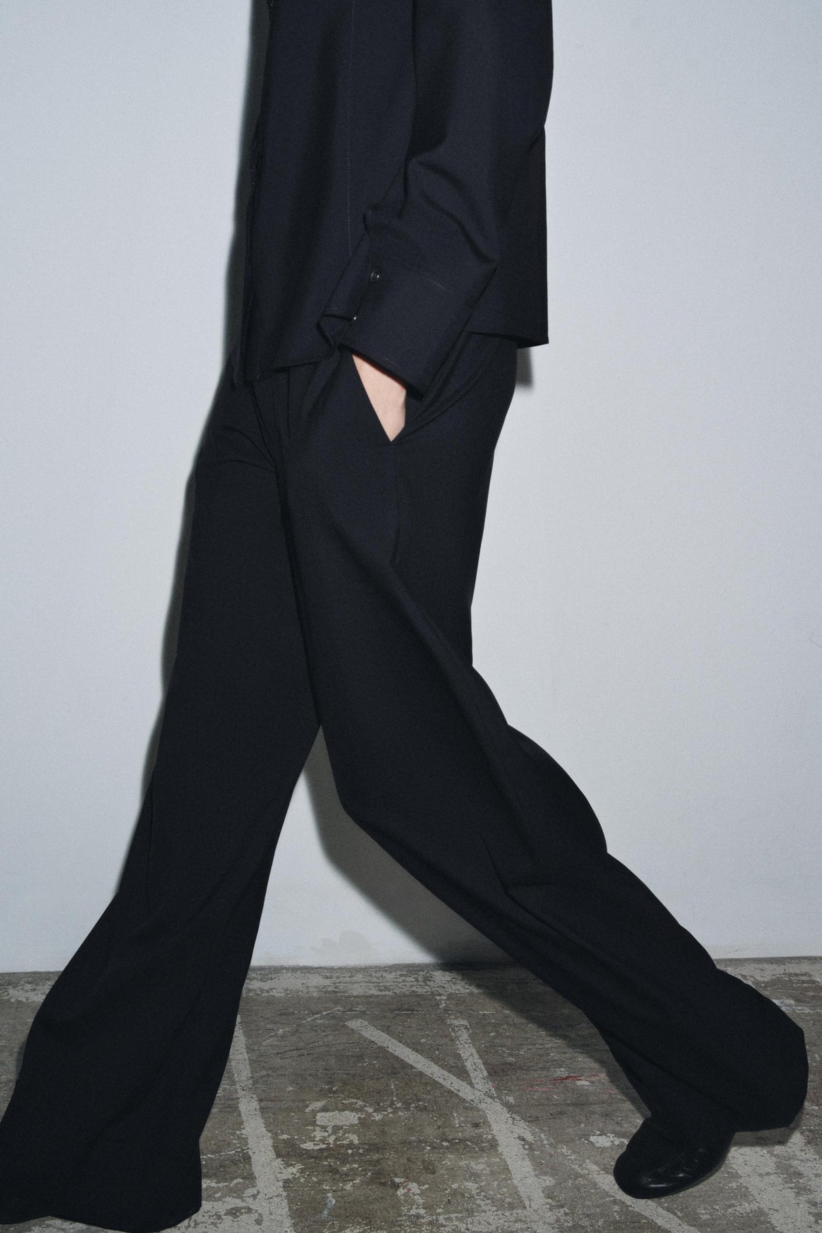 100% WOOL TROUSERS