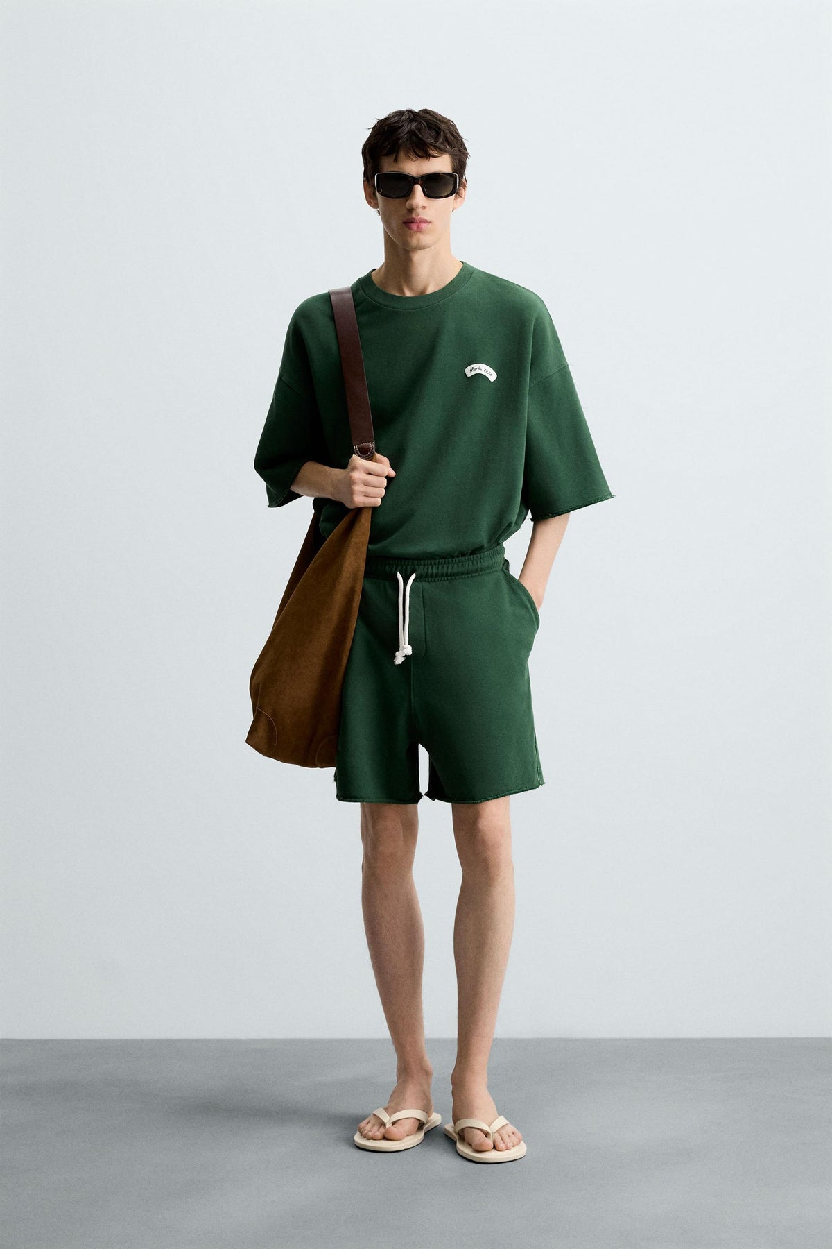 SWEATSHIRT WITH CONTRAST PATCH - Image 1