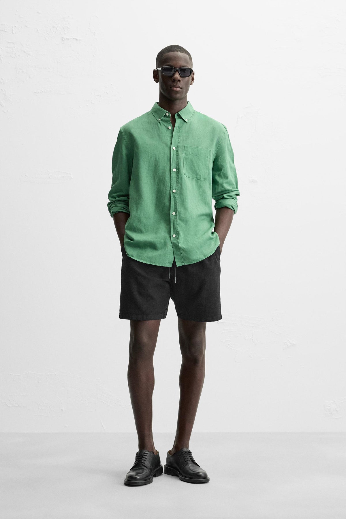 TEXTURED REGULAR FIT BERMUDA SHORTS - Image 1