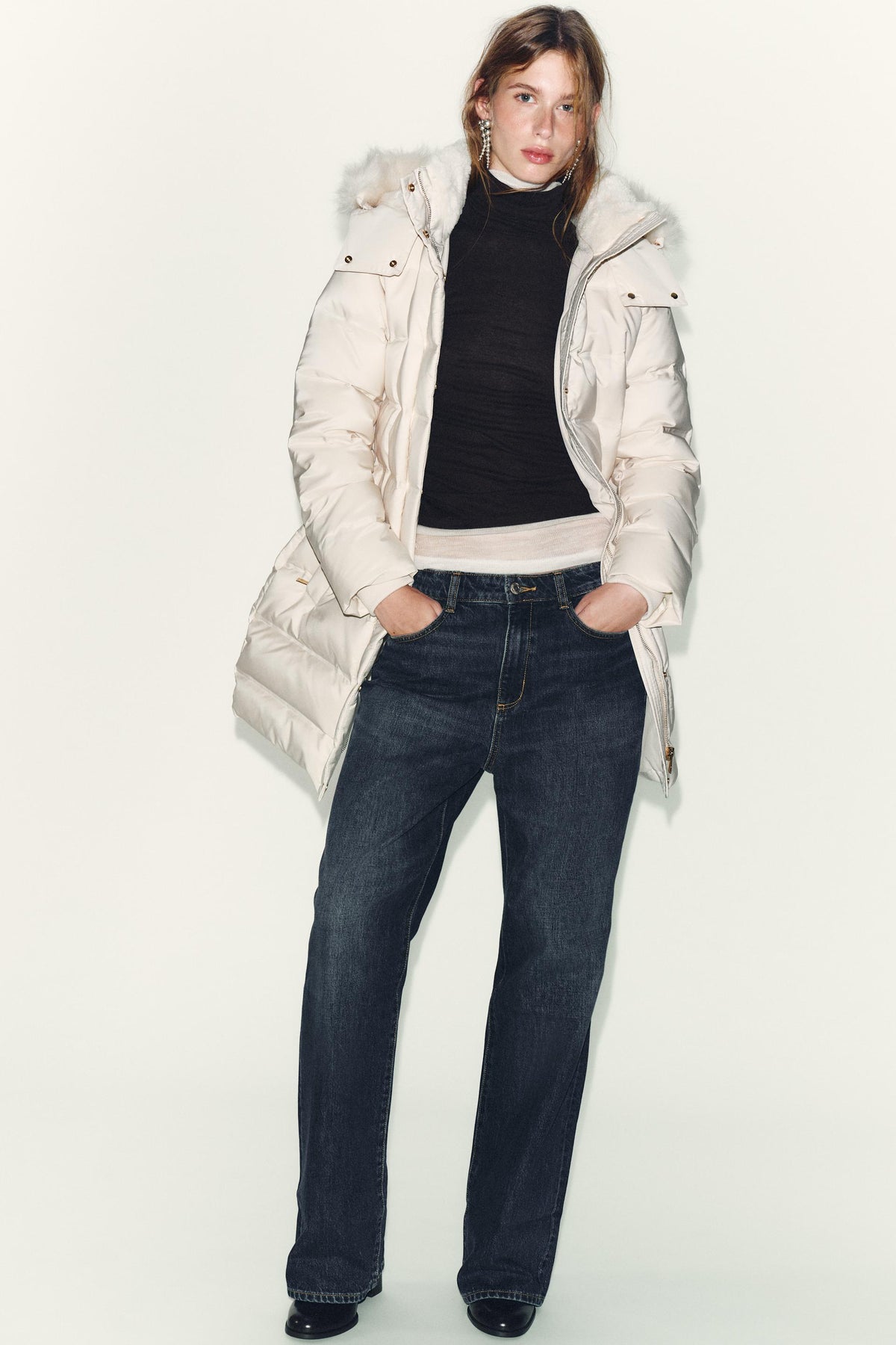 Daunenjacke mit Kapuze