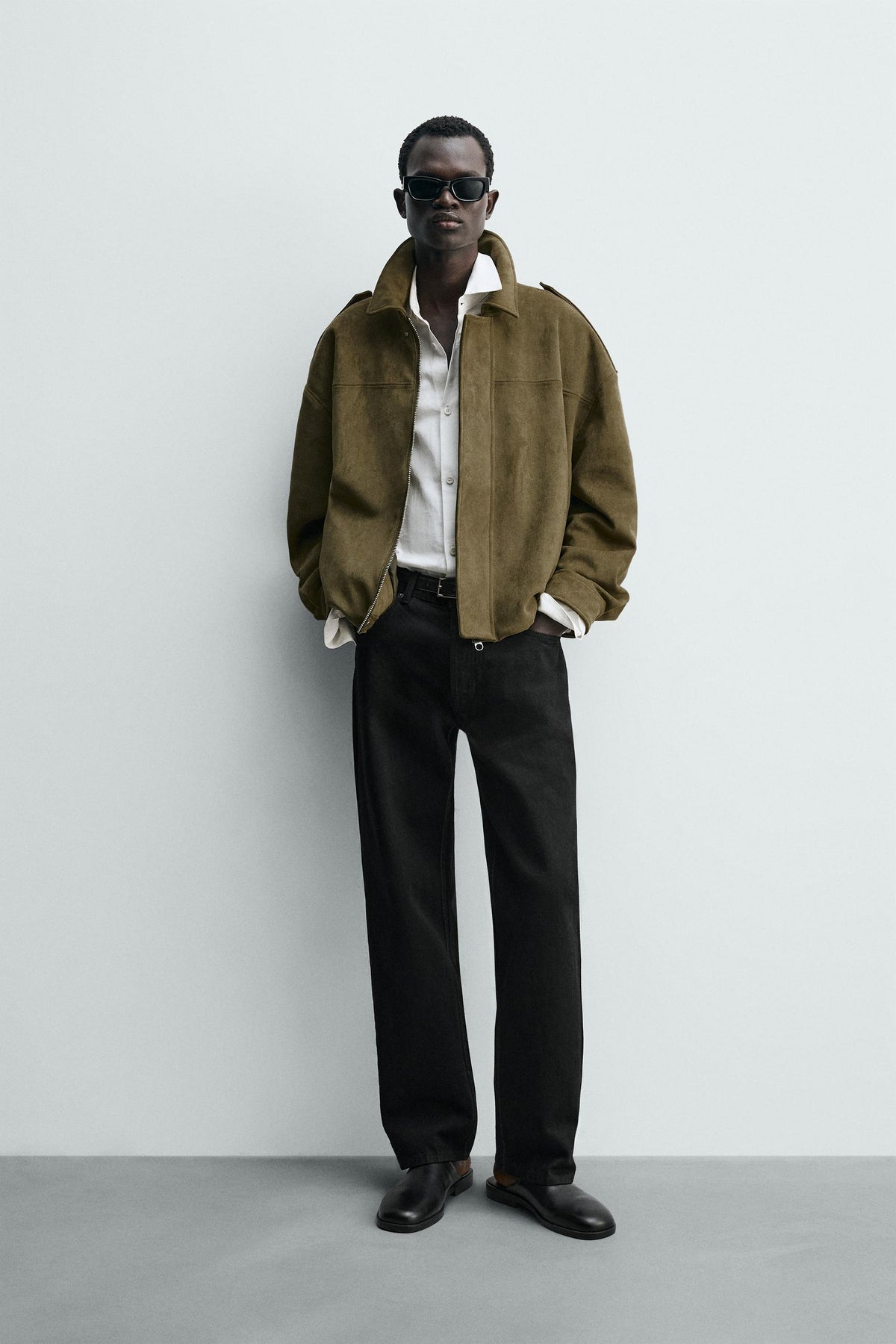 Kurze Jacke aus Wildlederimitat