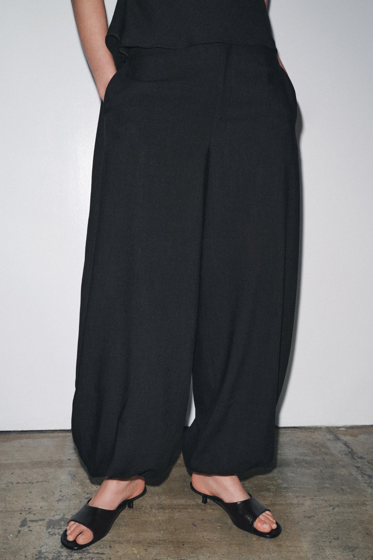 Cuffed balloon trousers
