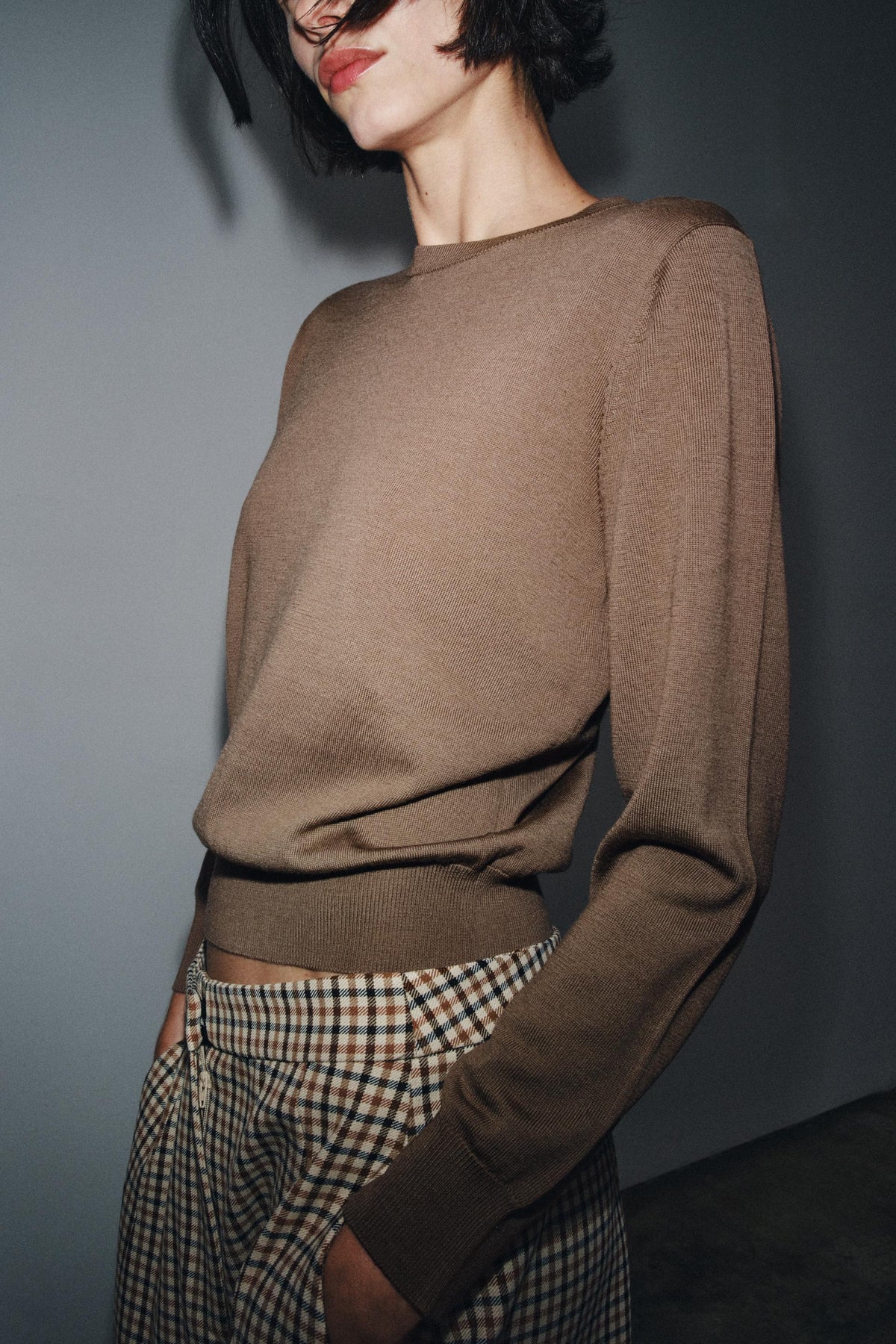 100% WOOL PLAIN KNIT JUMPER - Image 2