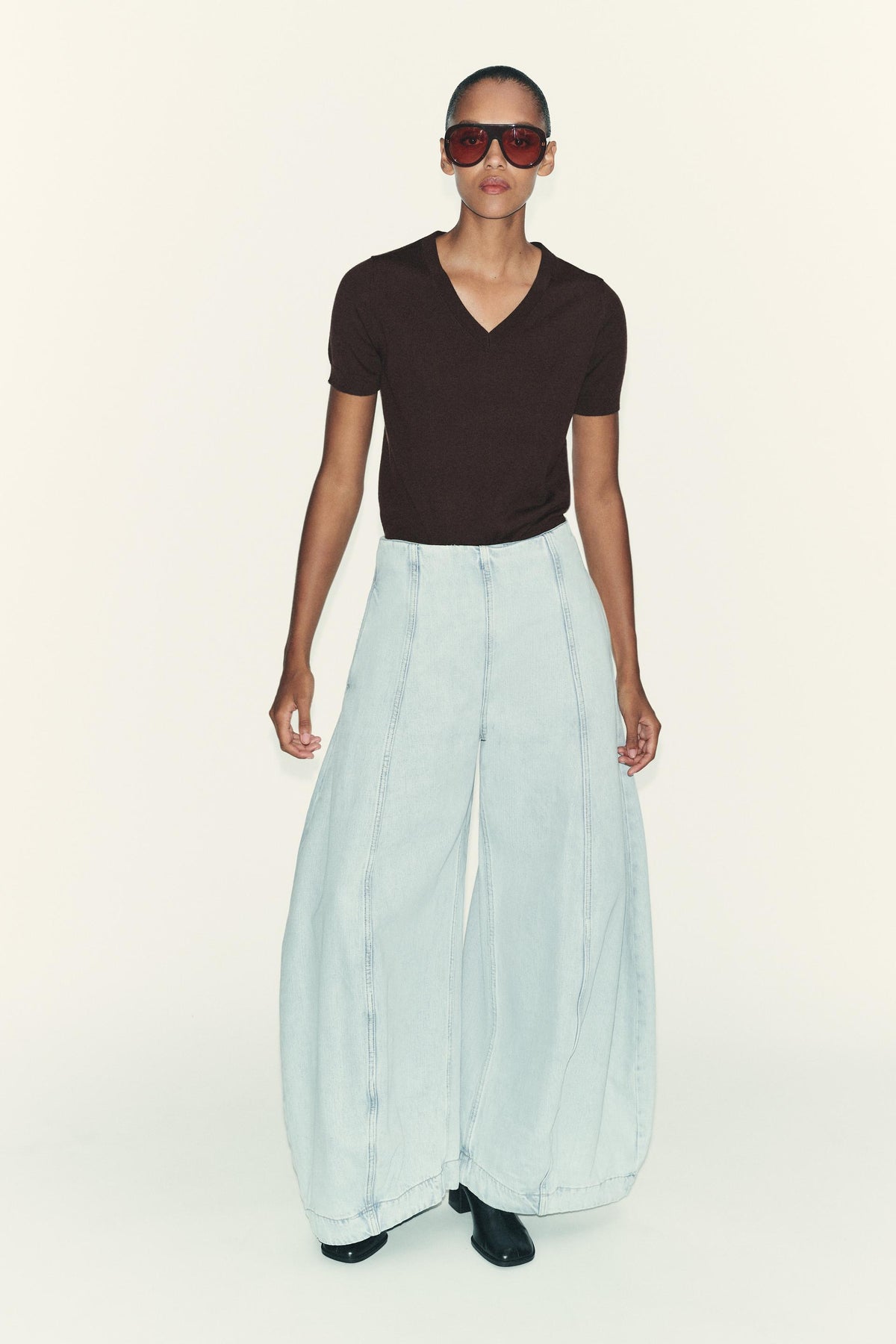 100% WOOL SHORT SLEEVE JUMPER - Image 1