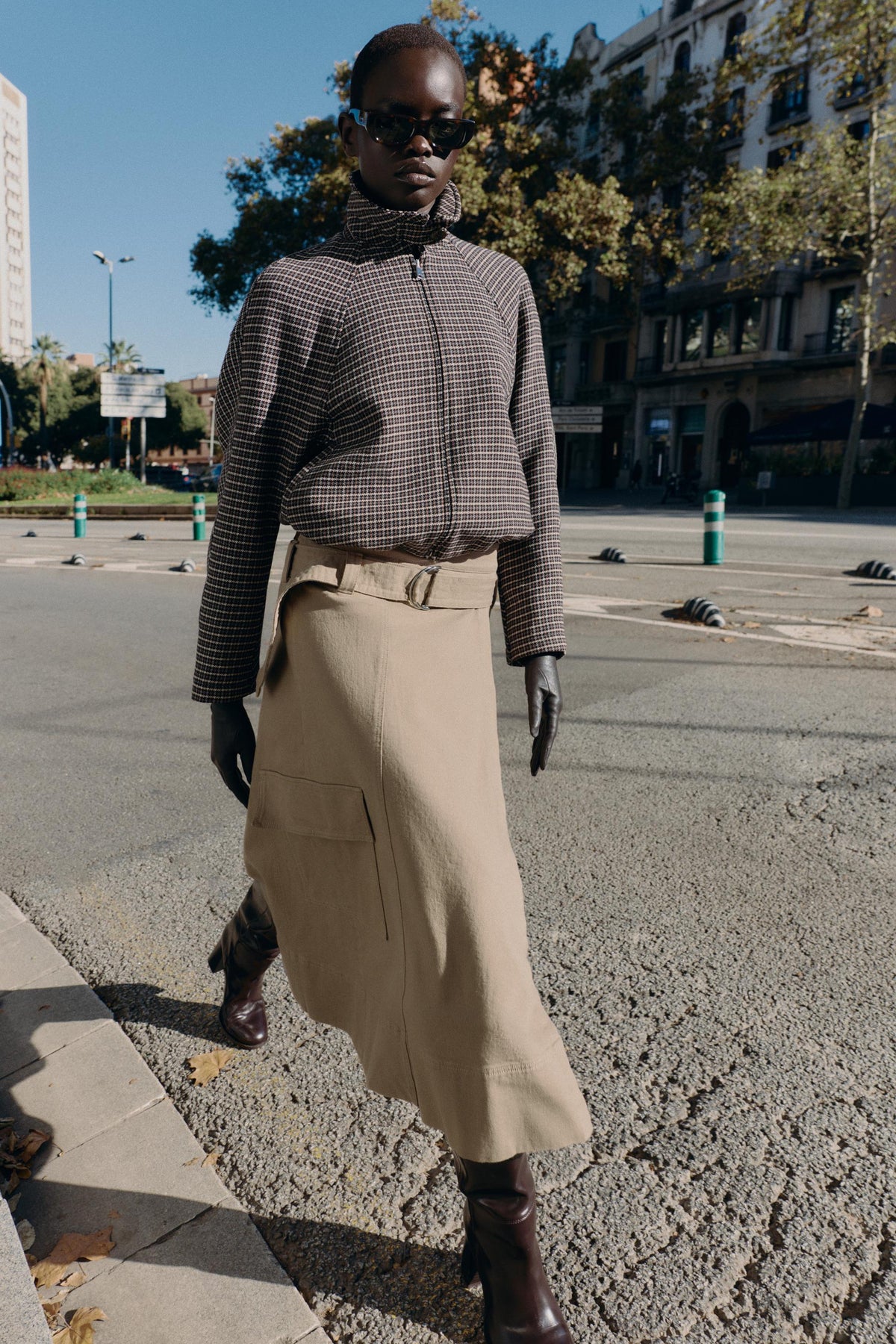 Gesteppte Bomberjacke im Hahnentrittmuster