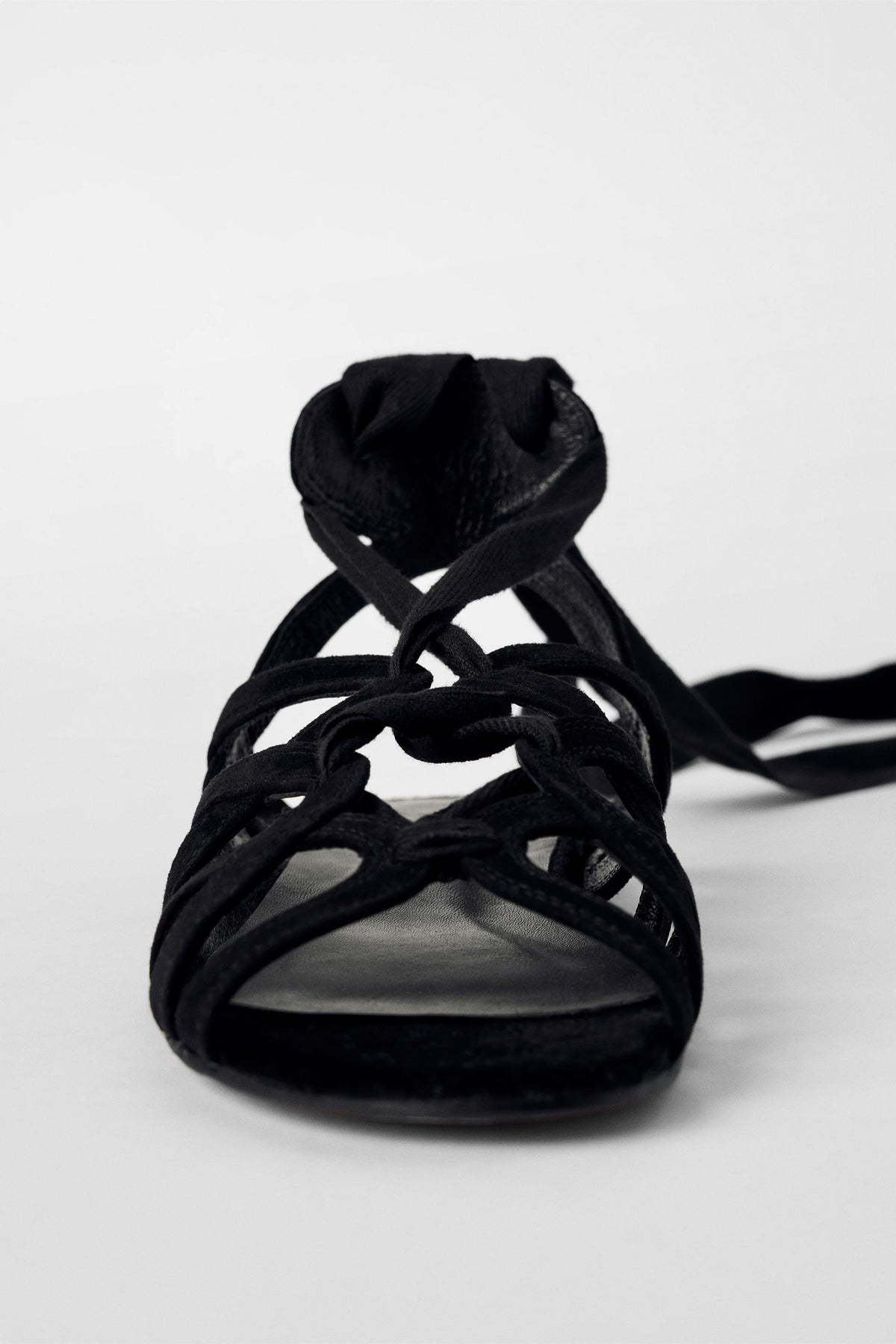FLACHE SANDALEN