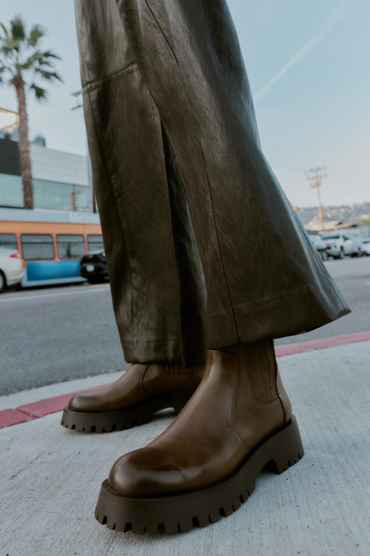 ABGEDRUCKTE KNÖCHELSTIEFEL