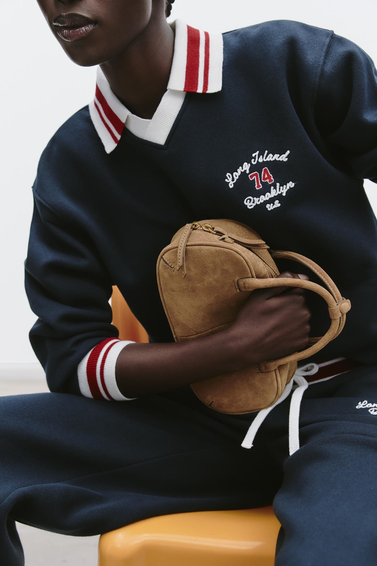 LEATHER BOWLING BAG