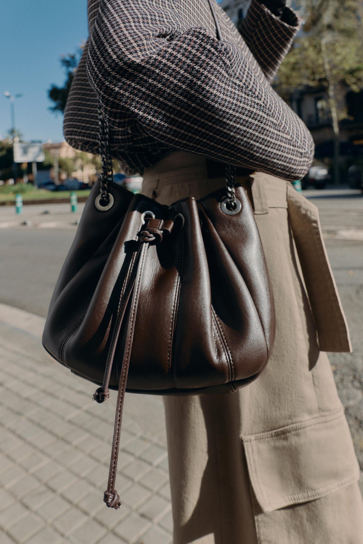 Kette für geraffte Beuteltasche