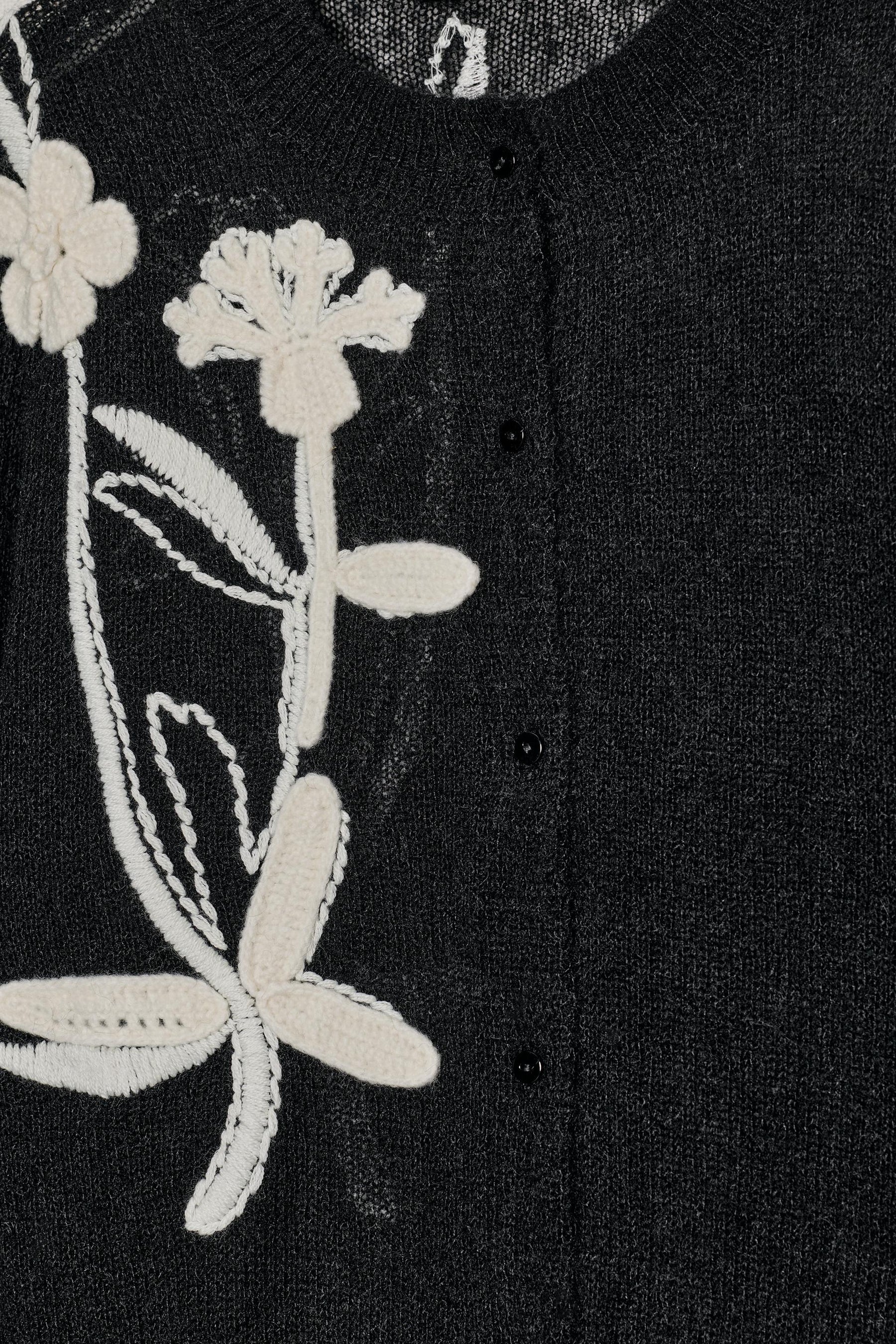 Bestickte Blumenstrickjacke