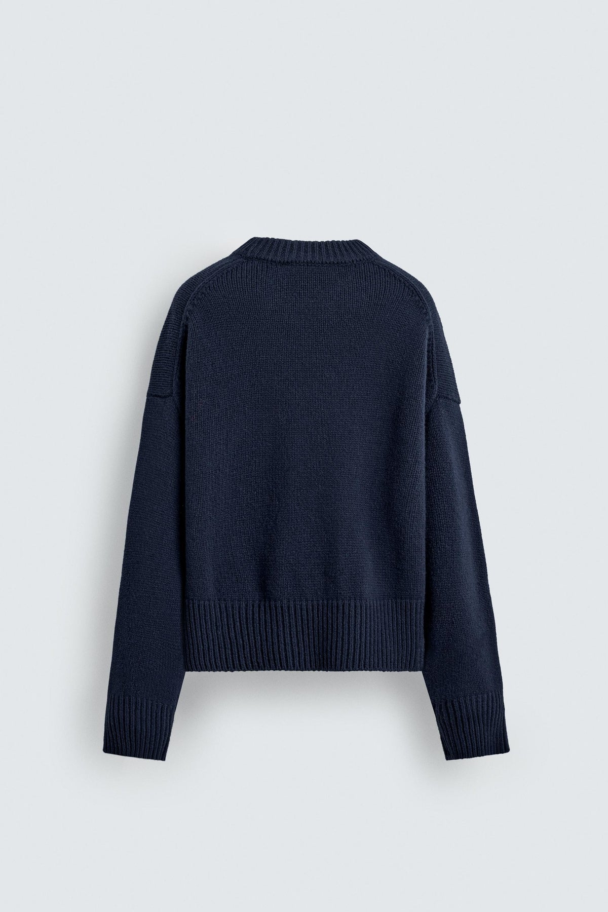 MICKEY-SILHOUETTE-TEXT-PULLOVER