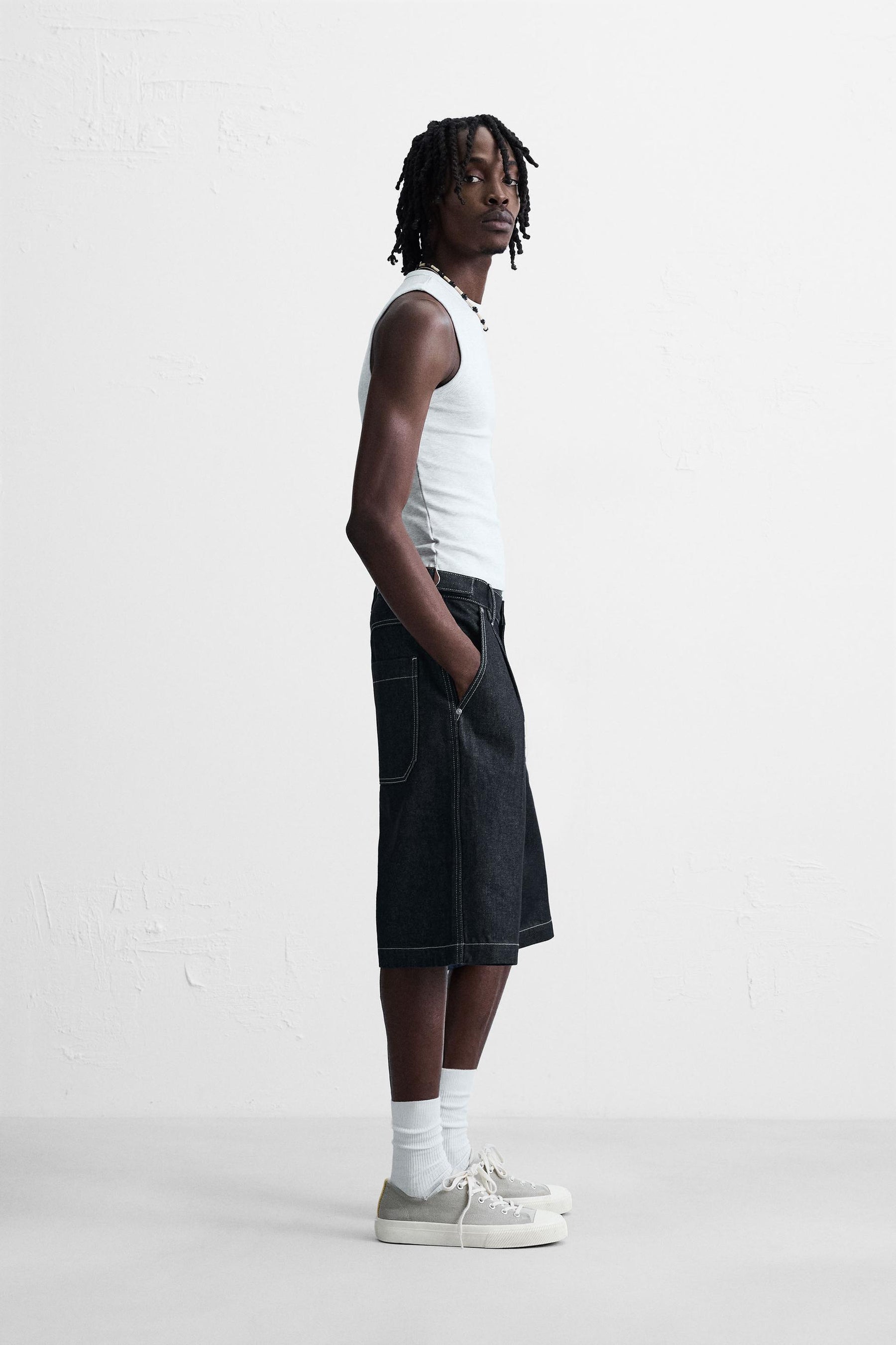 BELTED BAGGY FIT DENIM BERMUDA SHORTS - Image 4