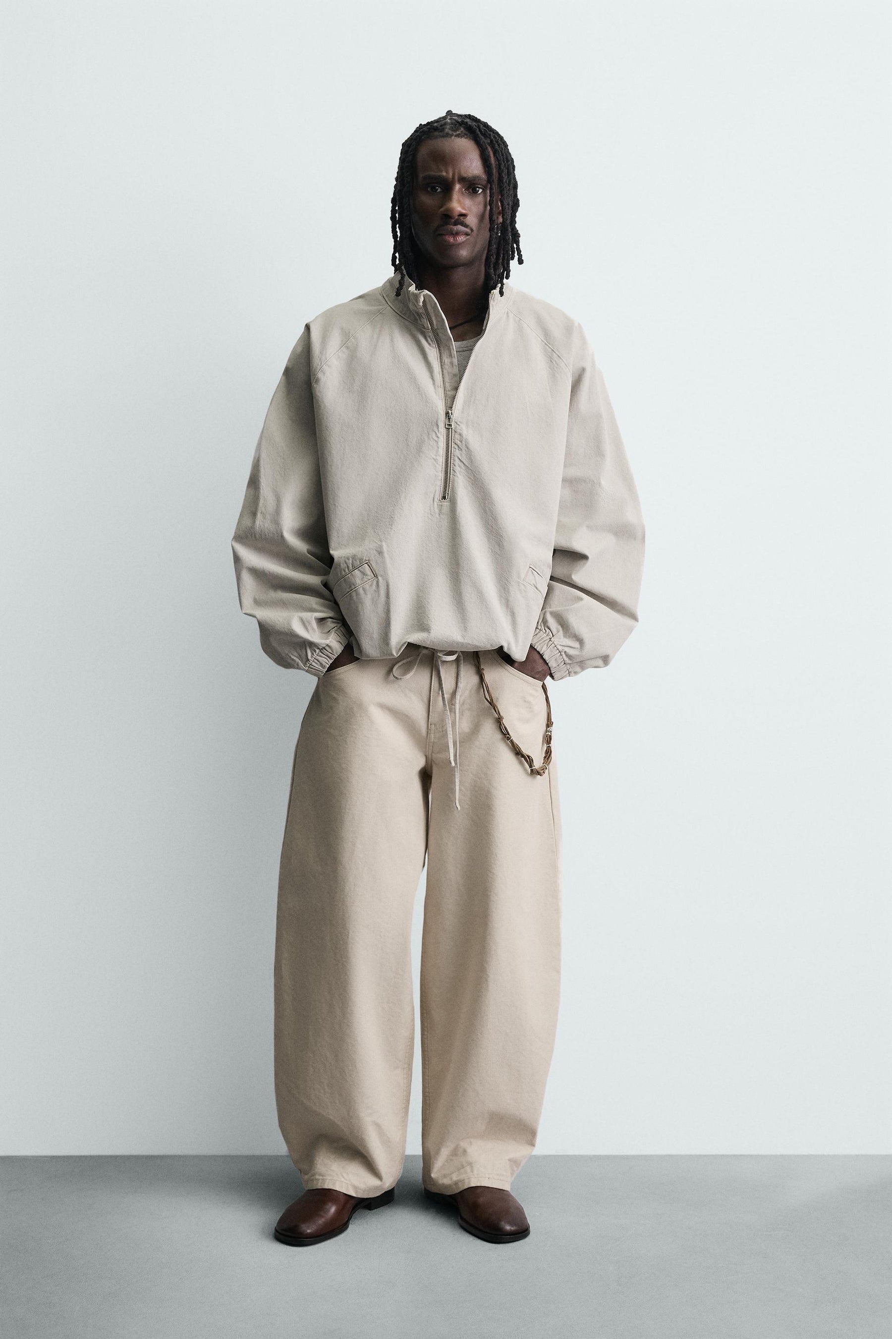 Sweatshirt mit Reißverschlusstasche