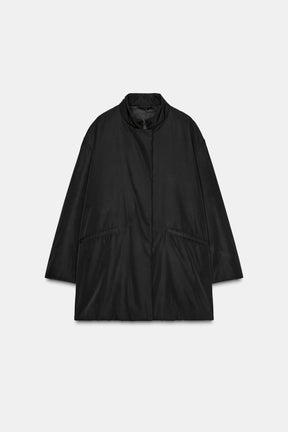 Übergroße Nylonjacke