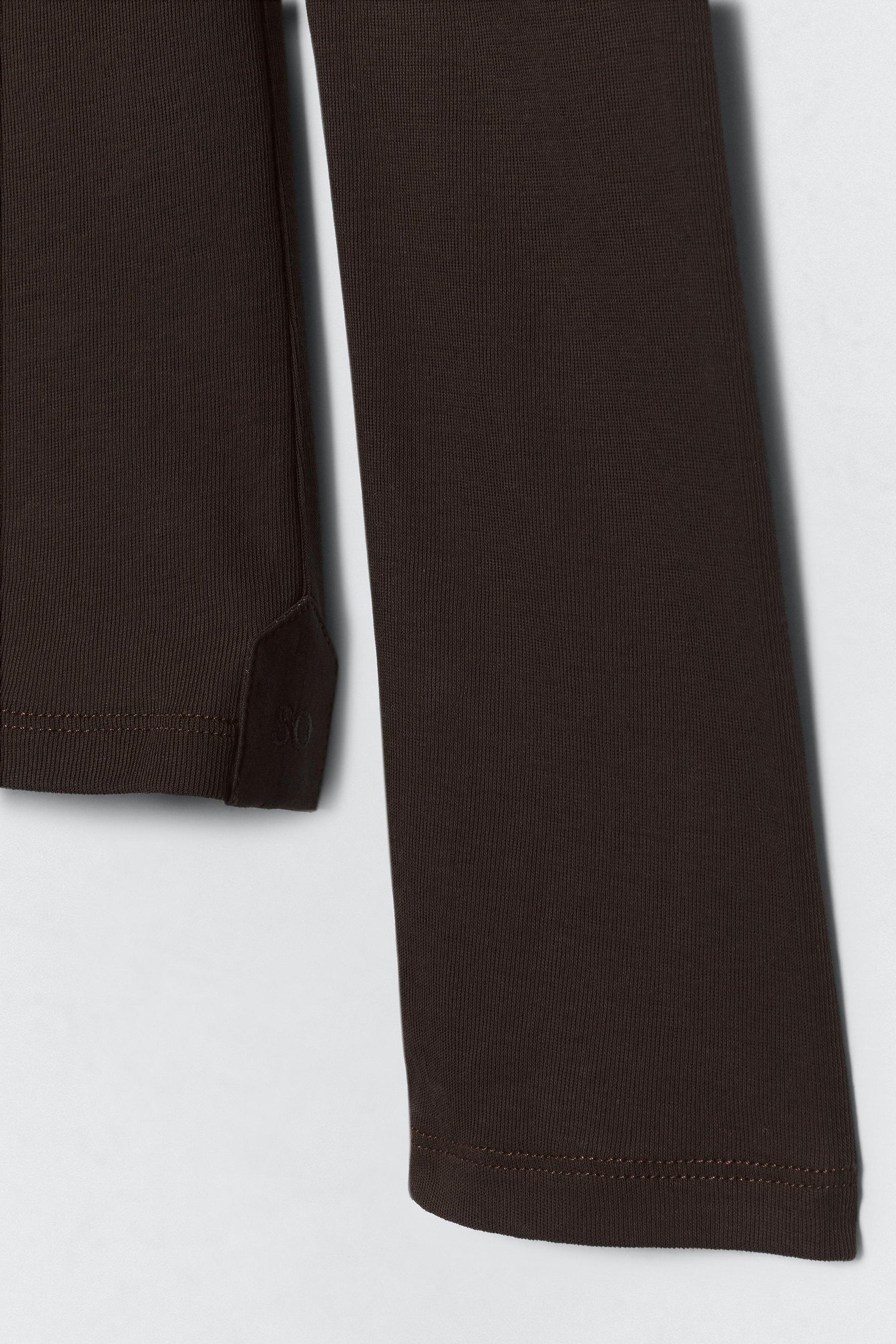 Henley-Kragen-T-Shirt