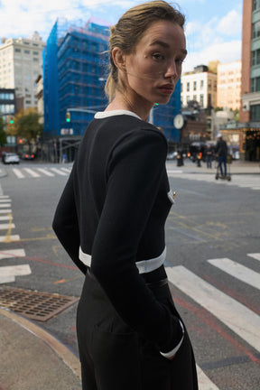 Strickjacke mit weichem Kontrast