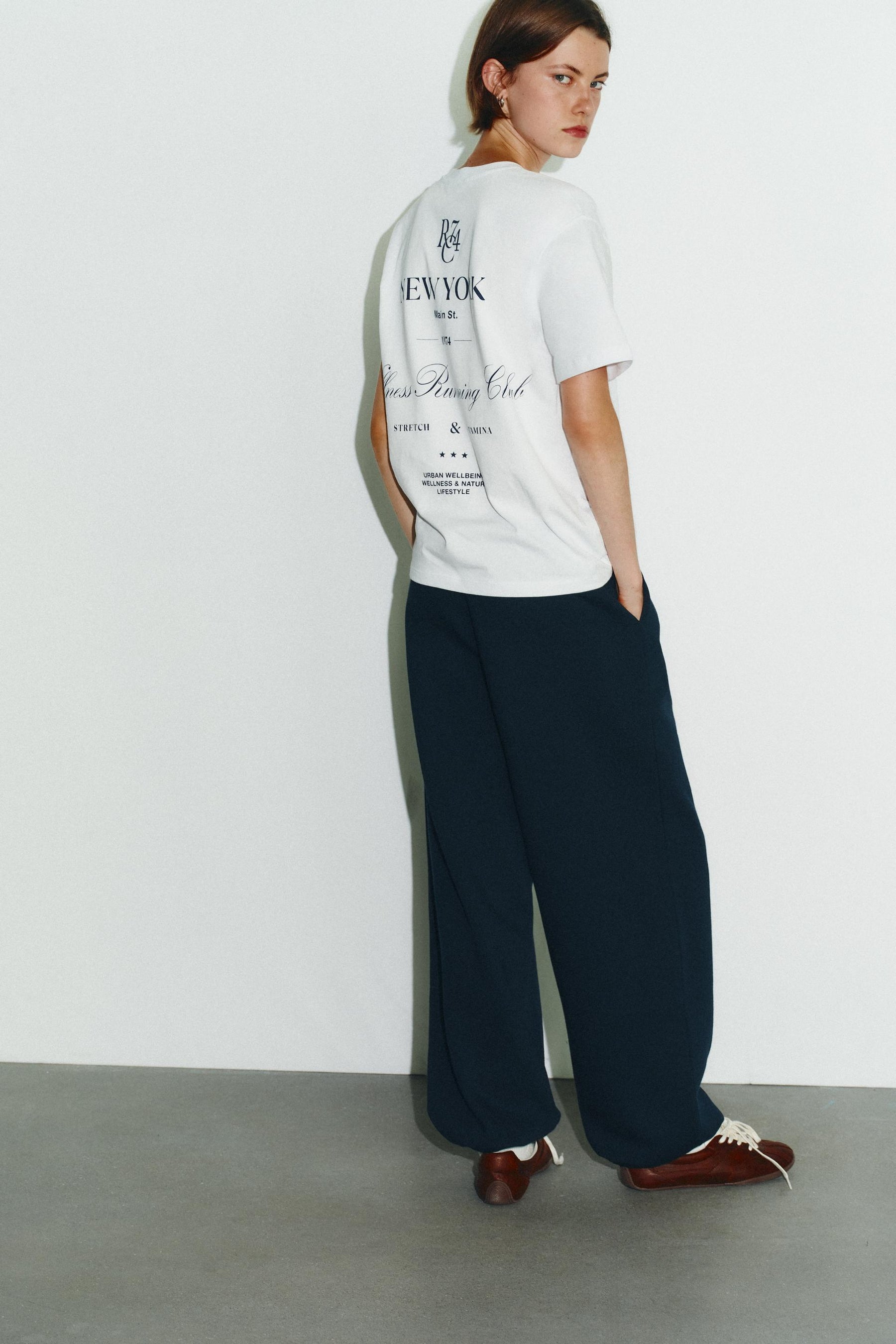EMBROIDERED T-SHIRT