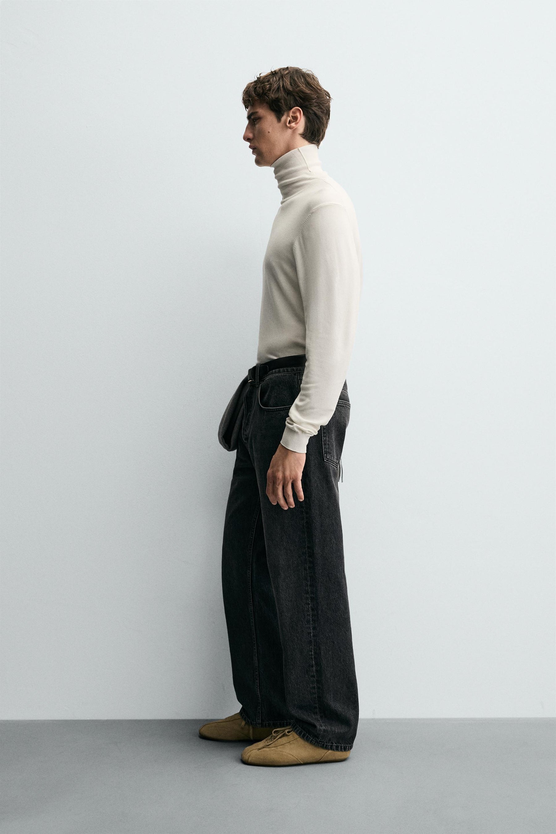 BASIC HIGH NECK SWEATER - Image 4