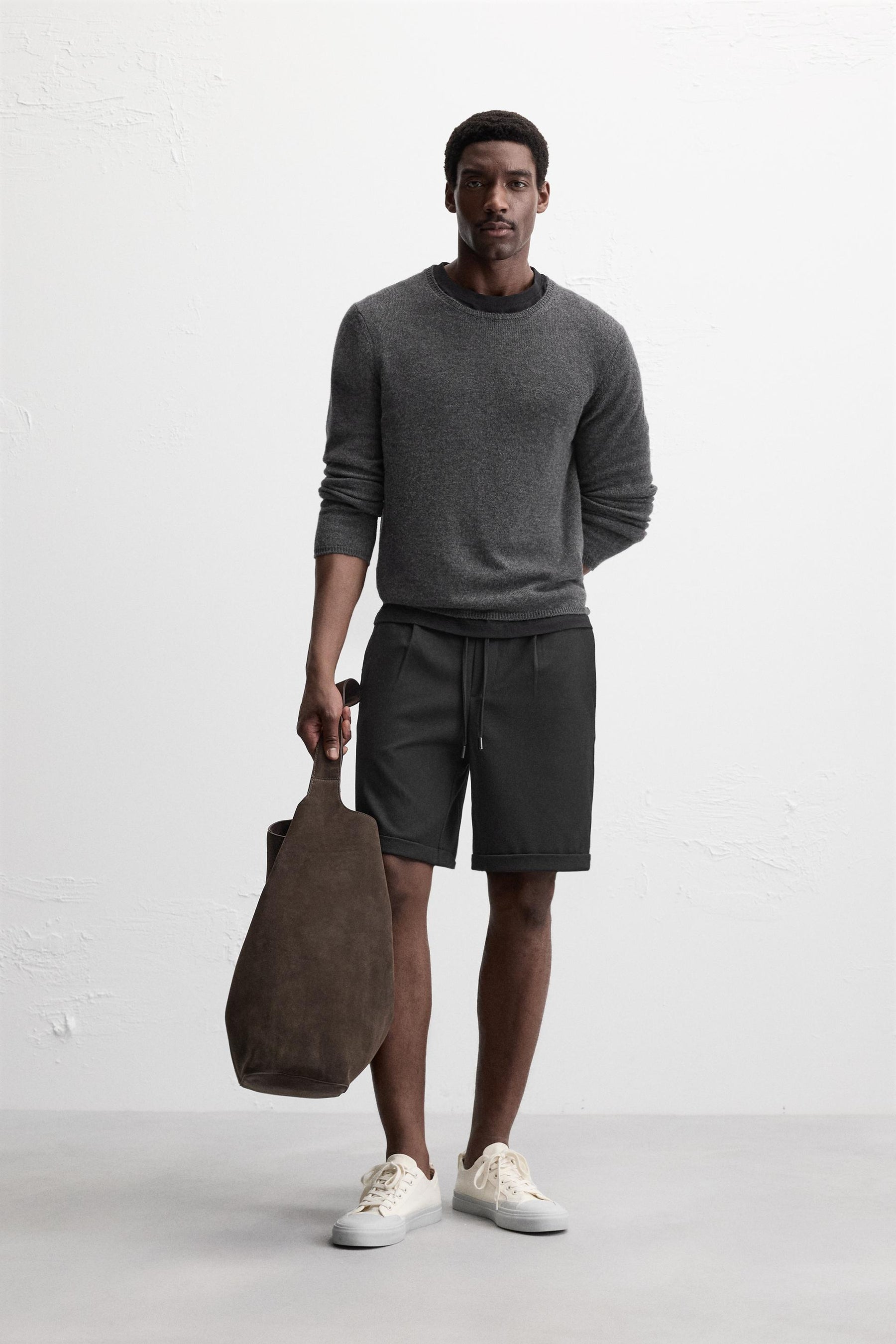 COMFORT BERMUDA SHORTS - Image 1