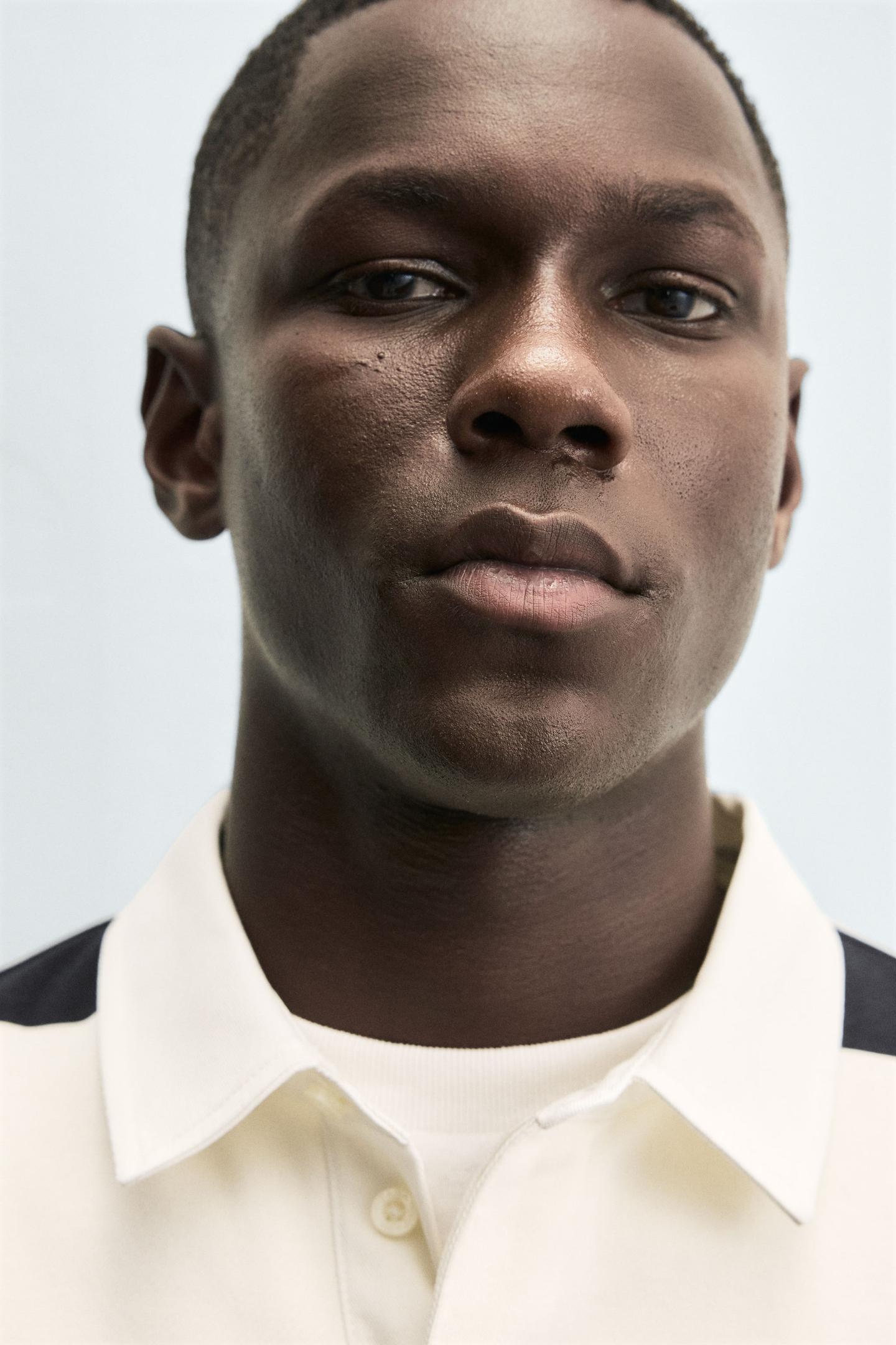 Polohemd mit Kontrastkragen 