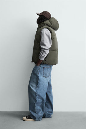 RUBBERISED PUFFER GILET - Image 4