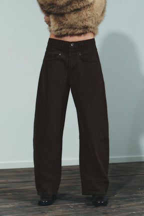 Baggy Low-Rise Jeans