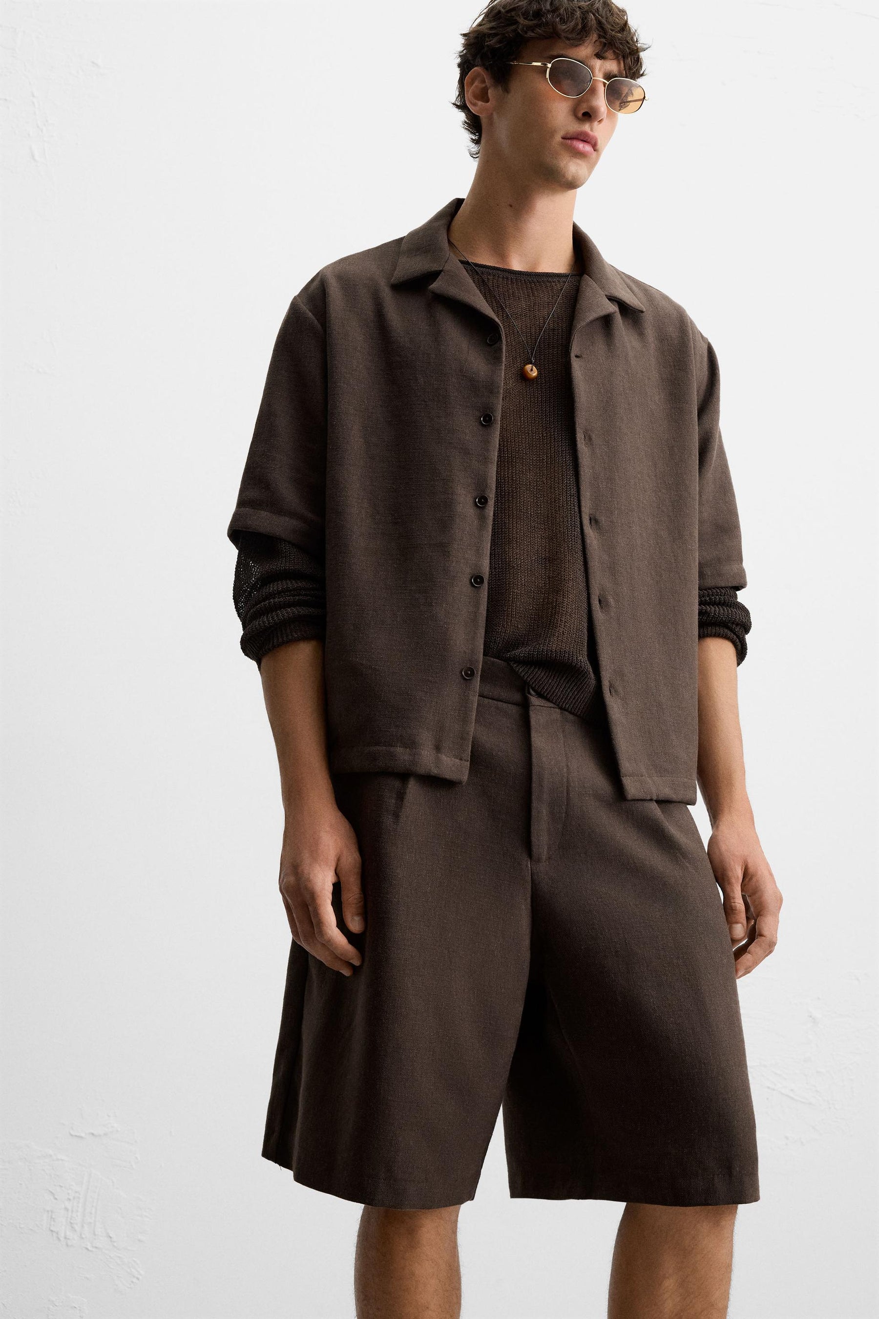 TEXTURED BERMUDA SHORTS WITH PLEATS - Image 5