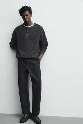 Strukturierte Strumpfhose mit geradem Bein