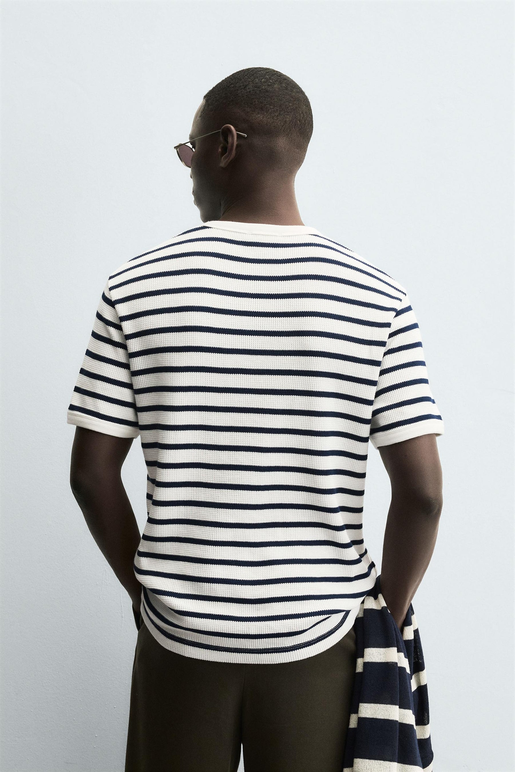 WAFFLE-KNIT TEXTURED T-SHIRT - Image 3