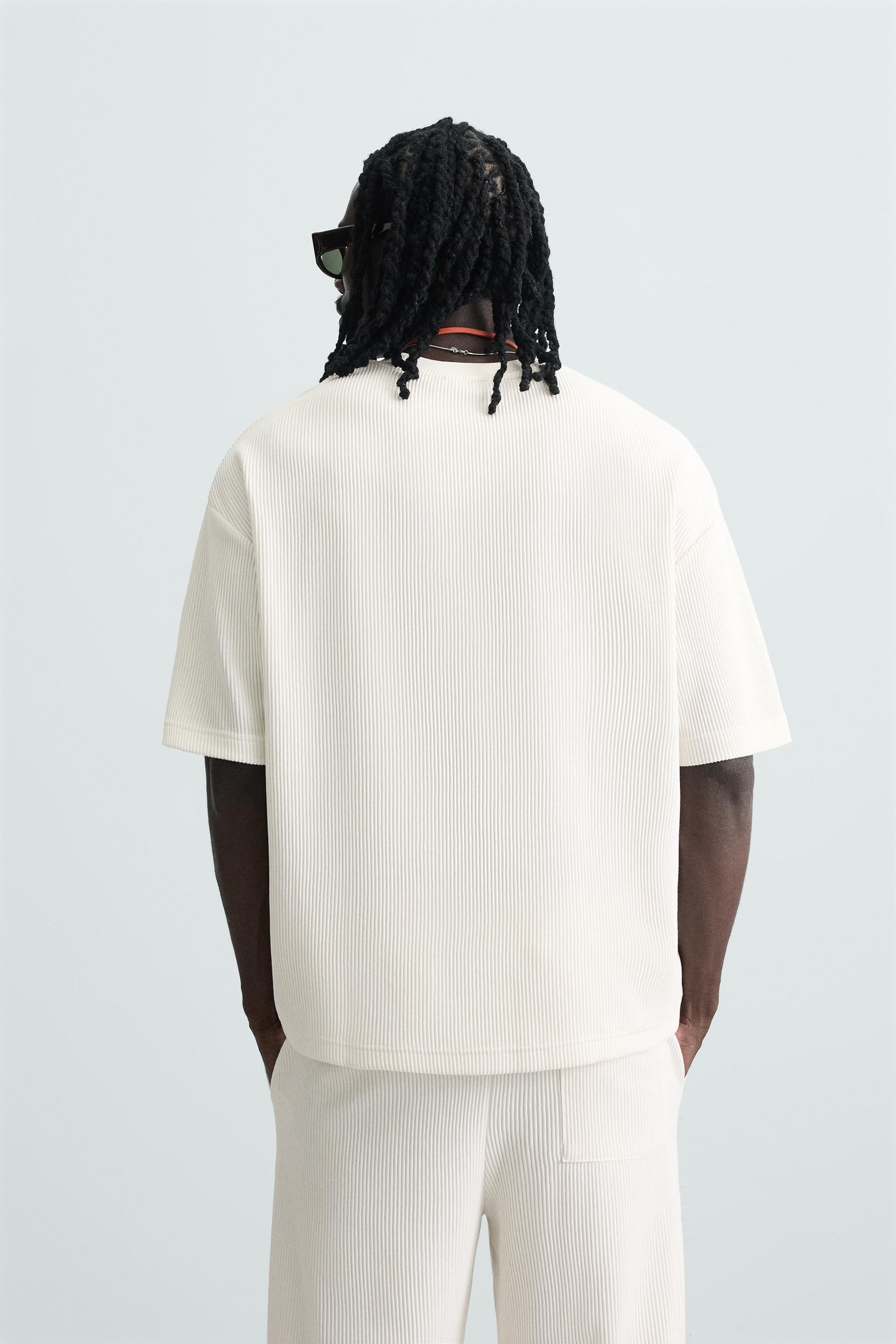 VERTICAL TEXTURE T-SHIRT - Image 3