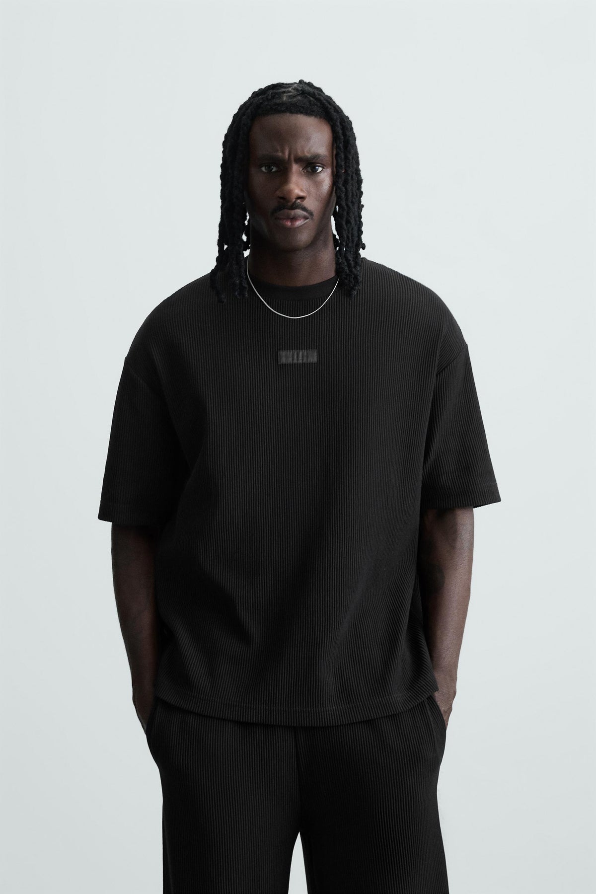 VERTICAL TEXTURE T-SHIRT - Image 2